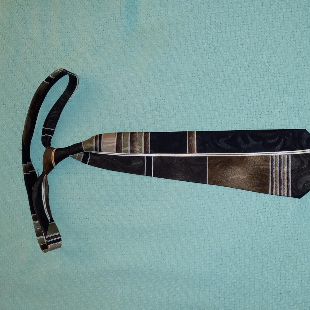 Shades of Brown Geometric Print Necktie 👔